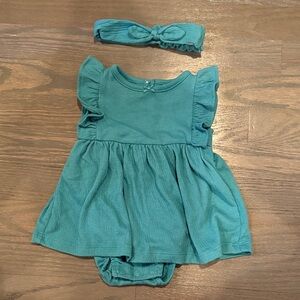 Carter's Green Baby Ruffle Outfit